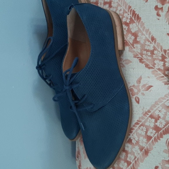 * Franco Sarto Shoes ~ Size 8M - Picture 5 of 6